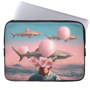 Surrealer Traumlandschaft mit Haien und Ballons Laptopschutzhülle
