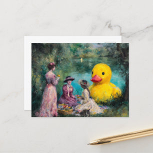 Surrealistisches Picknick im Park mit einer riesig Postkarte