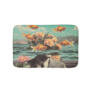 Surrealistisches Porträt mit Goldfischblumen und O Badematte
