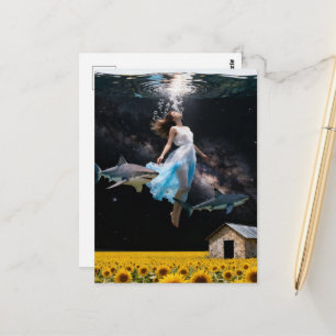 Surrealistisches Schwimmen mit Haien in der Prärie Postkarte