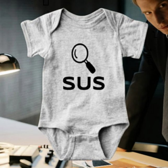 SUS Baby Bodysuit - für den kleinsten Verdächtigen Baby Strampler (Von Creator hochgeladen)