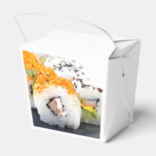 Sushi auf Platte Geschenkschachtel