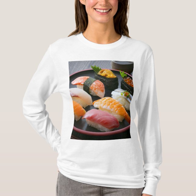 Sushi Circle – Japanese Round Dance T-Shirt (Vorderseite)