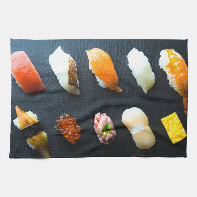 Sushi Sampler on Slate Plate Geschirrtuch (Horizontal)