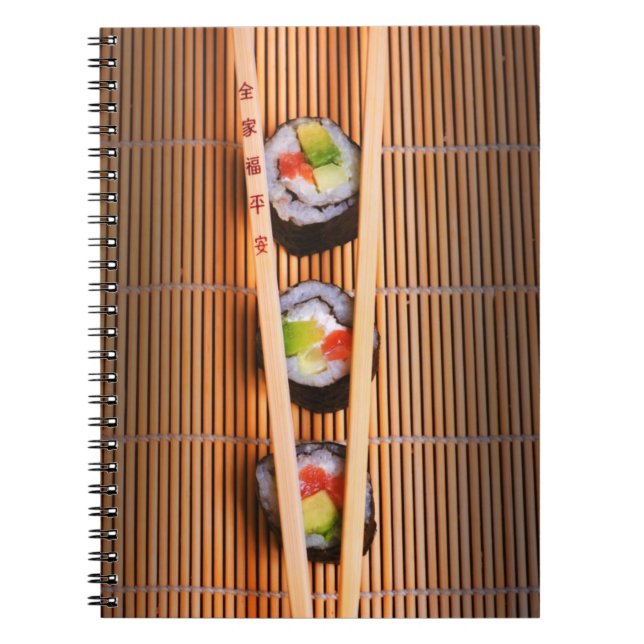 Sushi und hölzerne Essstäbchen Notizblock (Vorderseite)