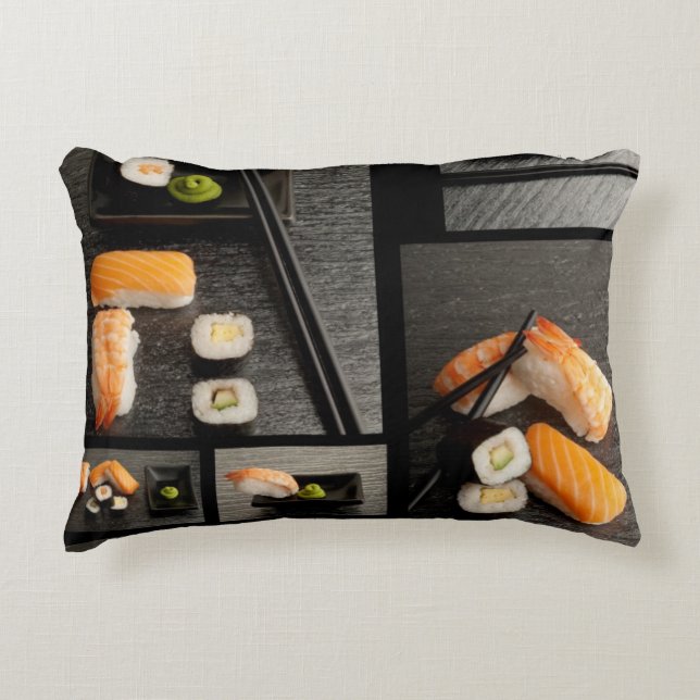 Sushisammlung auf schwarzem Hintergrund Zierkissen (Vorderseite)