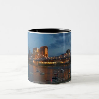 Suspendierungs-Brücken-Tasse Johns A. Roebling Zweifarbige Tasse