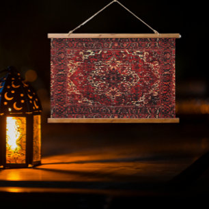 Suspendue Motif de tapis oriental en tapisserie rouge foncé