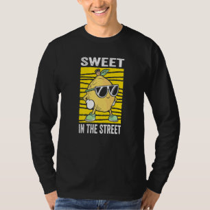 Süß auf der Straße für einen Limonadenstand-Chef   T-Shirt