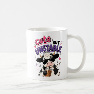 Süße aber instabile Kuh mit Eiskaffee Kaffeetasse