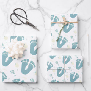 Süße Babyspuren Blaues Jungen Thema Geschenkpapier Set