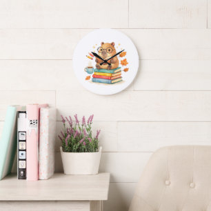 Süße Capybara beim Lesen von Büchern Aquarell  Große Wanduhr