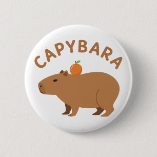 Süße Capybara mit Orange auf dem Kopf Minimalist M Button