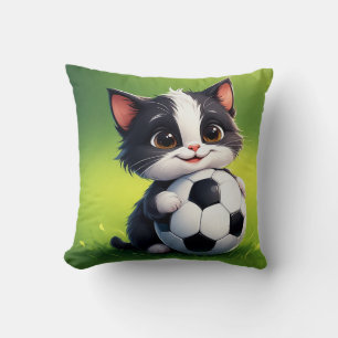 Süße Cartoon-Katze hält Fußball Kissen