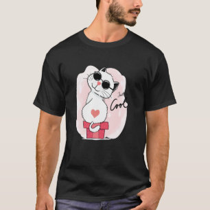 Süße coole Katze mit Sonnenbrille und Herz T-Shirt