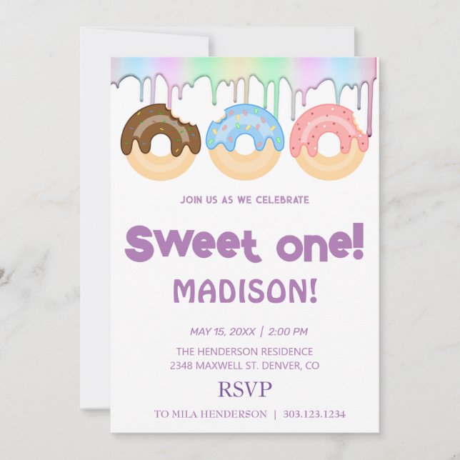 Süße Donuts, Regenbogenfarben, süßer erster Geburt Einladung (Vorderseite)