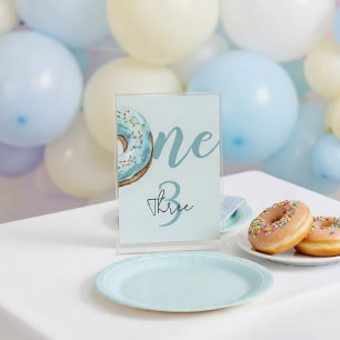 Süße Ein Donut Geburtstag Pastellblau Tischnummer