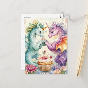 Süße Einhorn-Drachen mit Cupcake und Blumen Postkarte