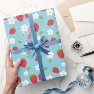 Süße Erdbeeren und Blumen Mädchen süß kawaii Geschenkpapier