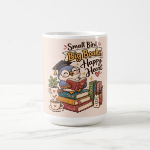 Süße Eule beim Bücherlesen Illustration Kaffeetasse