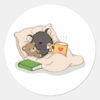 Süße gemütliche Maus mit Teddy und Heißmilch-Aufkl Runder Aufkleber