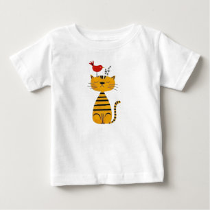 Süße gestreifte Katze und roter Vogel Kunst Baby T-shirt