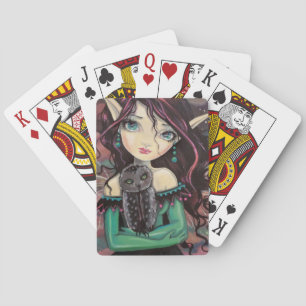 Süße Gothic-Fee mit großen Augen und Eule Spielkarten