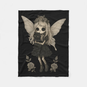 Süße Gothic-Skelett-Fee mit schwarzer Katze Fleecedecke