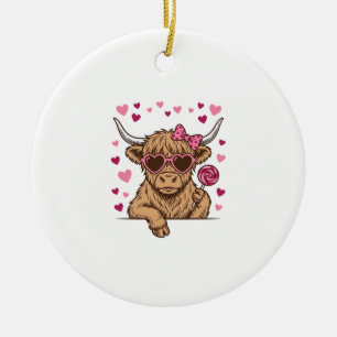 Süße Highland-Kuh-Valentinstag-Sonnenbrille Vektor Keramik Ornament