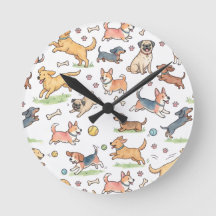 Süße Hunde spielen überall