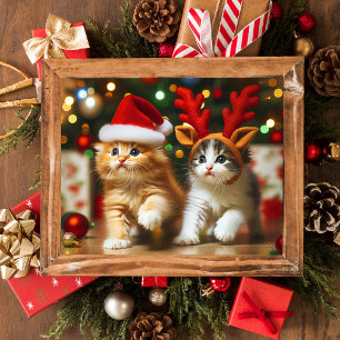 Süße Kätzchen mit Weihnachtsmann und Rentierhüten Poster