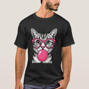 Süße Katze mit Brille, die rosa Kaugummi bläst T-Shirt