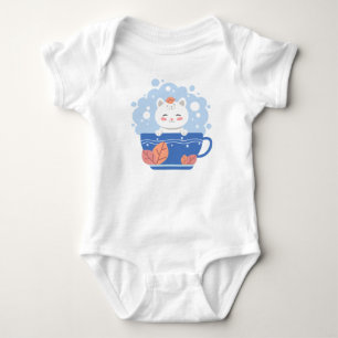 Süße Kawaii-Katze in einem blauen Teetassen-Babyso Baby Strampler