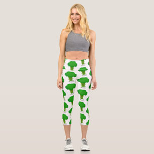 Süße kawaii tanzende Brokkoli-Cartoon-Illustration Capri Leggings