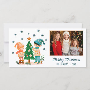 Süße Kinder schmücken den Weihnachtsbaum Foto Feiertagskarte
