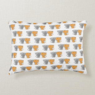 Süße kleine Kätzchen Orange und Grau Katzenmuster Zierkissen