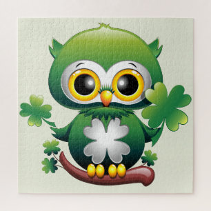 Süße kleine St. Patrick Cartoon-Eule