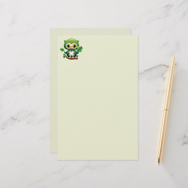 Süße kleine St. Patrick Cartoon-Eule Briefpapier (Vorderseite/Rückseite Beispiel)