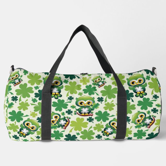 Süße kleine St. Patrick Cartoon-Eule Duffle Bag (Vorderseite)