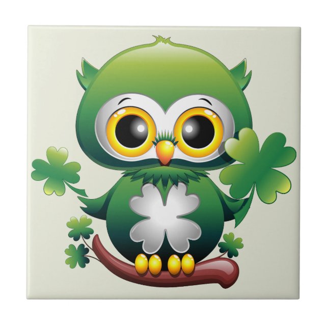 Süße kleine St. Patrick Cartoon-Eule Fliese (Vorderseite)