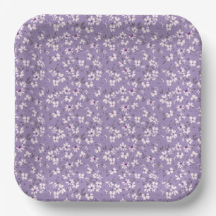 süße kleine weiße violette Blume mit blauem Hinter Pappteller
