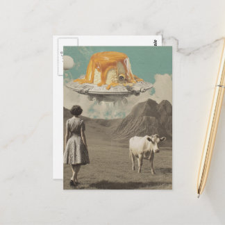Süße Leckerei Surreal in der Milchweide Retro Postkarte
