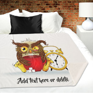 Süße lustige Eule Kaffee Illustration mit Schlafzi Sherpadecke