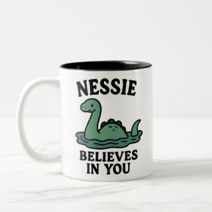 Süße Nessie Loch Ness Monster glaubt an dich MMug Zweifarbige Tasse