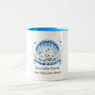 Süße Perl-Liebe in einer magischen Muschel Zweifarbige Tasse