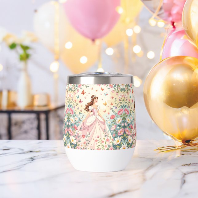 Süße Prinzessin mit Schmetterlingen (Junggesellenabschied (gedreht))