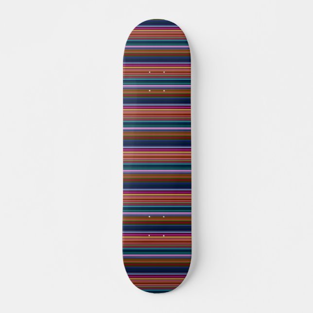 Süße retrofarbene Streifen Skateboard (Vorne)