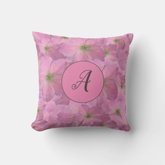 Süße rosa Blumen mit kundenspezifischem Monogramm Kissen (Vorderseite)
