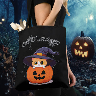 Süße rote Katzenhexe in Halloween-Kürbislaterne Tasche