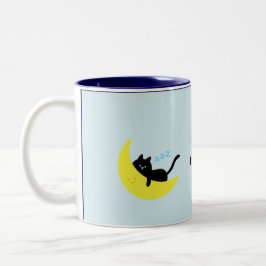 Süße schlafende schwarze Katze auf Mond Pastellbla Zweifarbige Tasse
